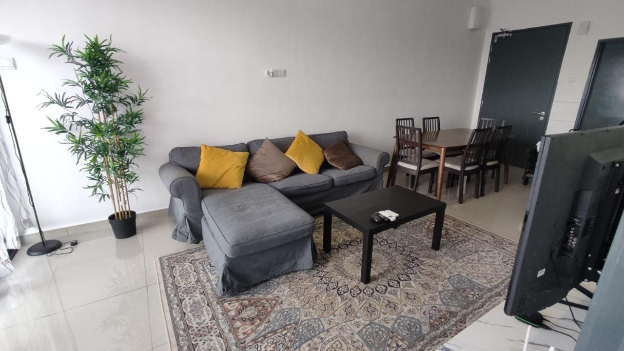 Comfort Bedroom @ Aera Residence Petaling Jaya Exterior foto